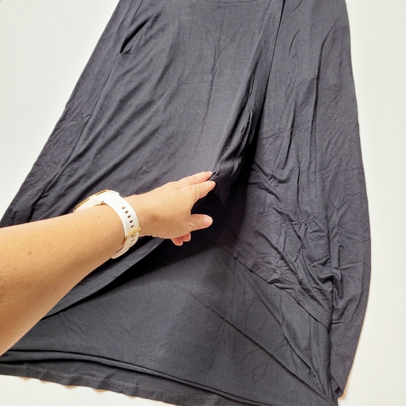 BCBG Generation Black Wrap Skirt - Picture 3 of 3